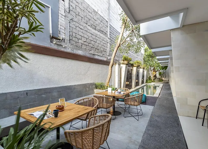 Cove Vin Aparthotel 3*
